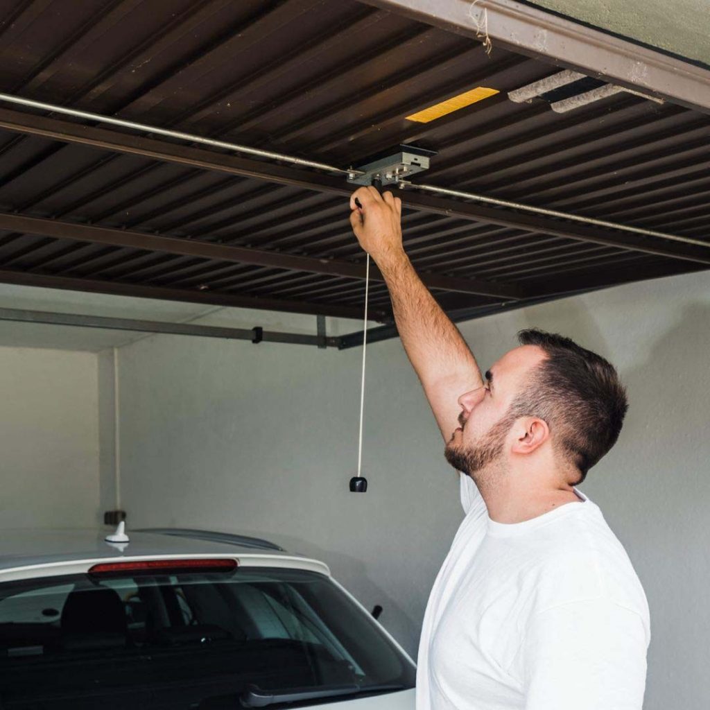 What to Do When Your Garage Door Won’t Open or Close Properly