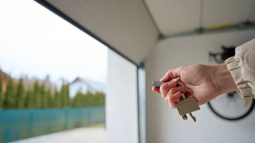 How to Fix a Garage Door Remote That Suddenly Stopped Working